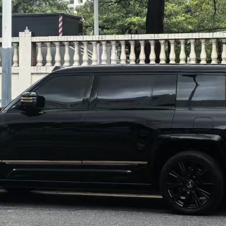 BYD Yangwang U8L Empat Kursi Meluncur di China, Tawarkan Kemewahan Setara Rolls-Royce