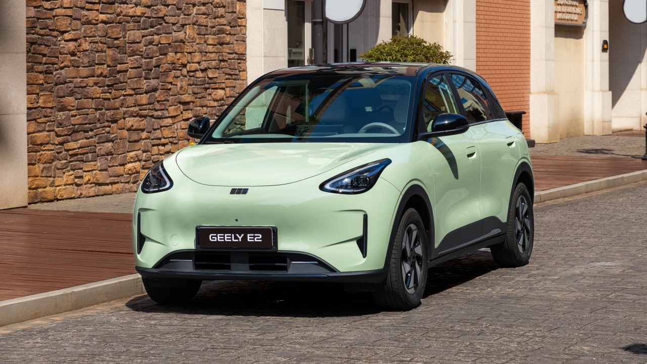 Geely E2