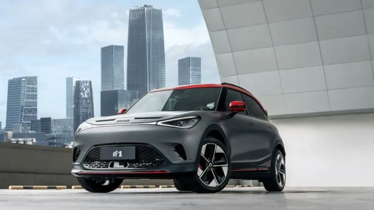 Smart #1 Terbaru Meluncur dengan Arsitektur 800V dan Penggerak Listrik Geely 16-in-1